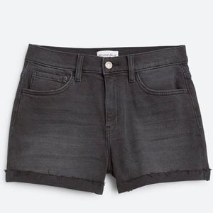 STUDIO BLUE Eden High Rise Short Black 8 29